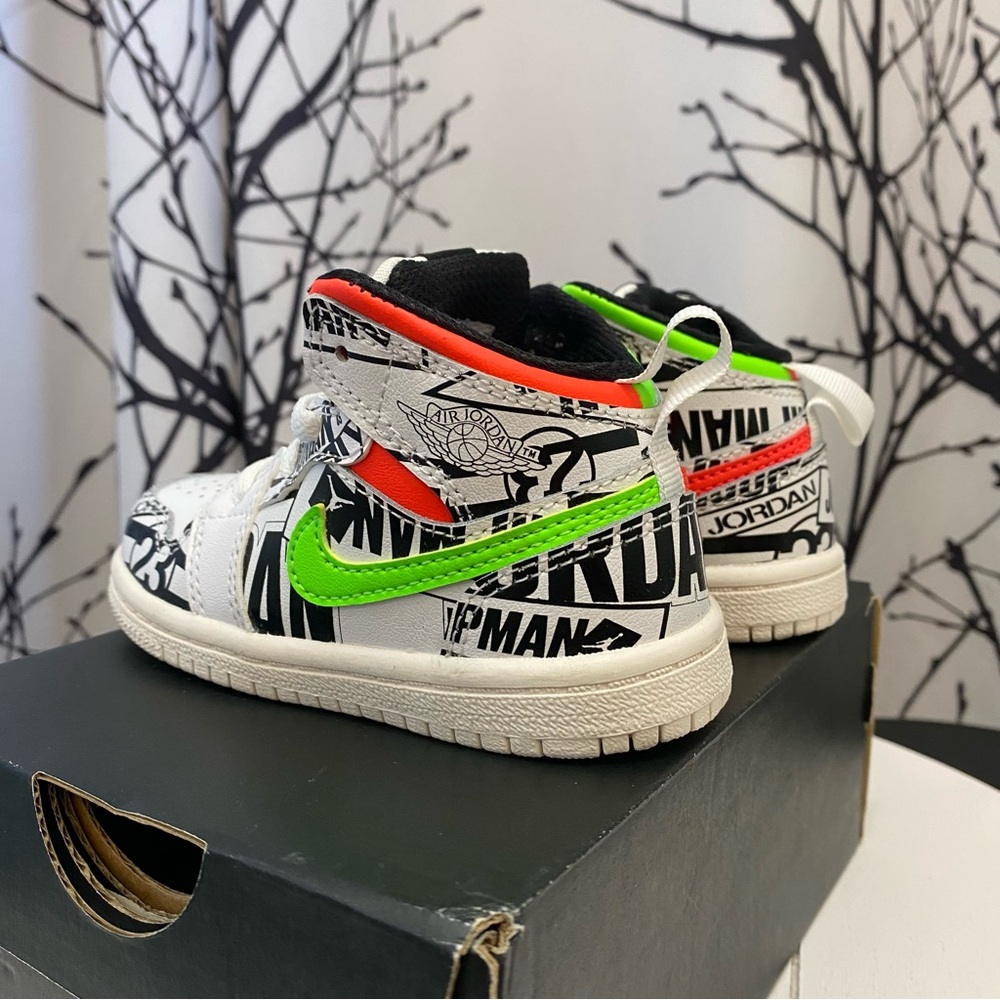 Nike Air Jordan 1 Mid White and Green Graffiti Sneakers kids size 6c - Picture 5 of 14